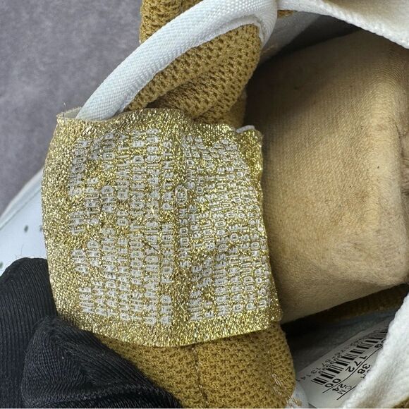 Nike Women’s Air Force 1 White and Gold Sneakers NEW 7 SAMPLE/PROTOTYPE - Picture 9 of 11